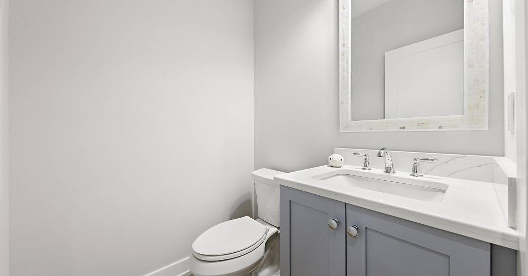 415 N Bay Ave (88).jpg