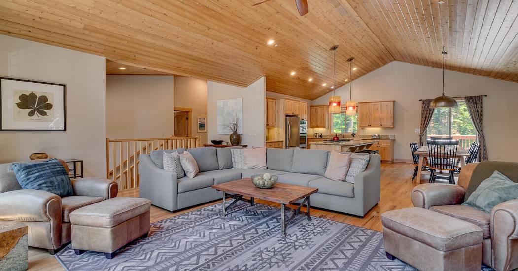 003-010-Living Room-1500x1000.jpg