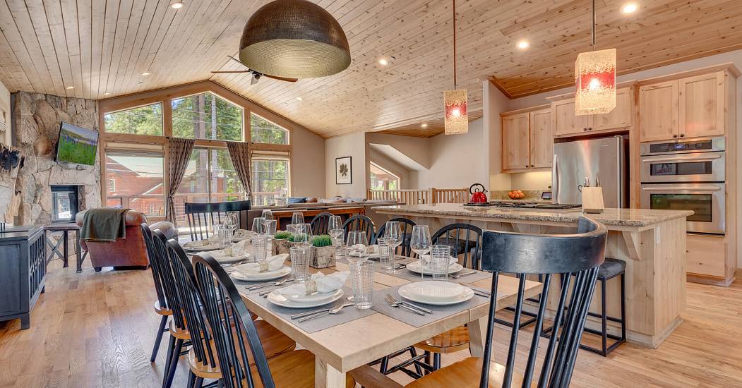 009-014-Dining Room-1500x1000.jpg