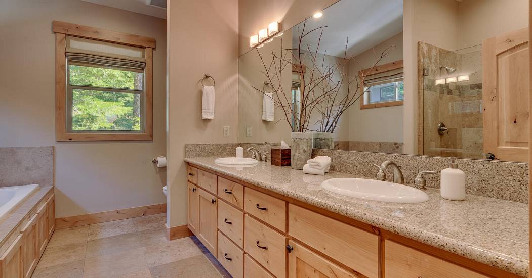 012-020-Primary Bathroom-1500x1000.jpg