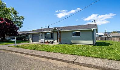 702 ASH Ave