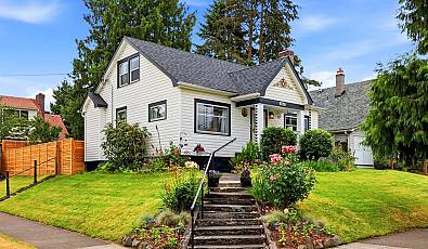 3242 Ne 43RD Ave