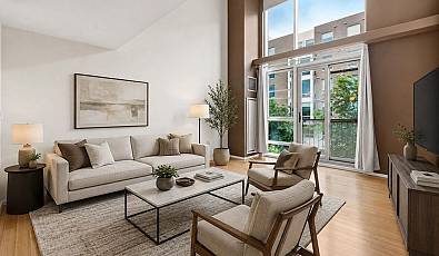 1 Earhart St 309