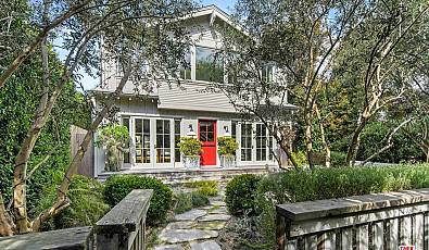 821 Nowita Place