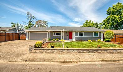1425 Garden Ct NE