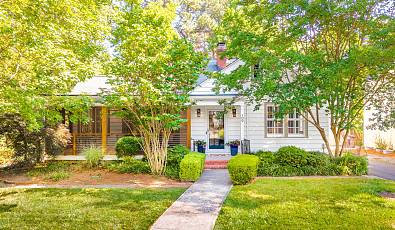 Blissful Forest Hills Historic Retreat