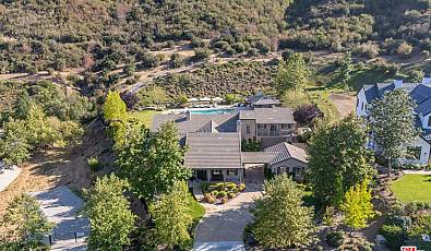 2052 Shadow Creek Drive