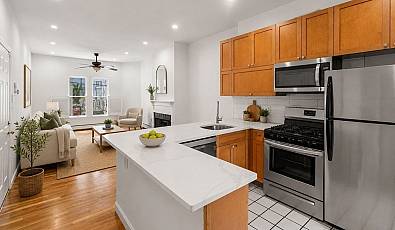 186 W 7th St A