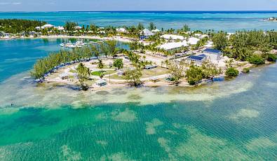 Kai-Bana– beachfront villas in Cayman Kai (Cayman Kai, Rum Point & Northside)