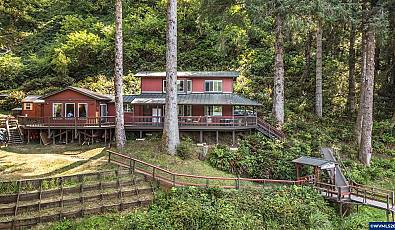 1547 N Tenmile Lake