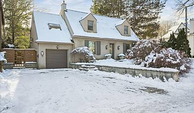 65 Chatsworth Drive