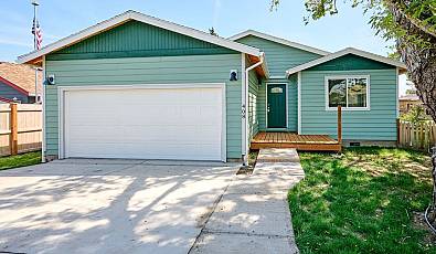 408 CLARA Ct