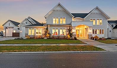 5032 W Oakford Dr. Meridian, ID 83646
