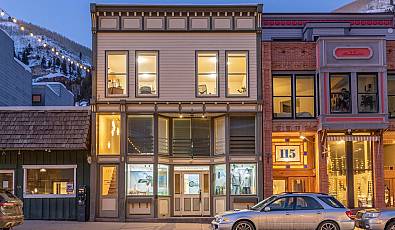 119 W Colorado Avenue