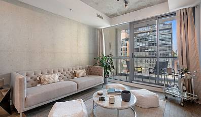 39 Brant Street Unit 406