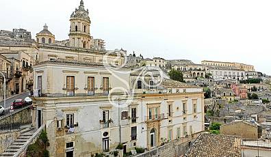 Elegant Hotel in the heart of the historic centre of Modica, Rg