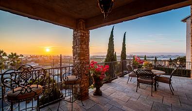 Tuscan Inspired View Property