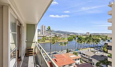 445 Kaiolu Street #712