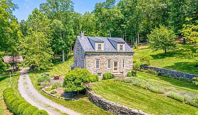 PRIVATE 1826 STONE FARMHOUSE ON 83 ACRES FRAMED BY THE ESOPUS CREEK