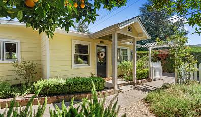 Charming Updated Home Minutes from Healdsburg’s Downtown Plaza