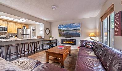 3101 Lake Forest Rd # 26
