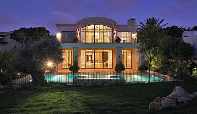 8563 - Luxurious villa in the best street in Herzliya Pituach