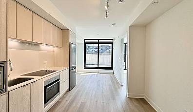 86 Dundas Street Unit 806