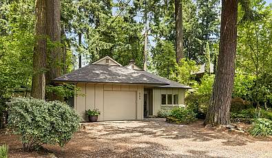 589 RIDGEWAY Rd
