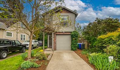 6842 N SEDRO St