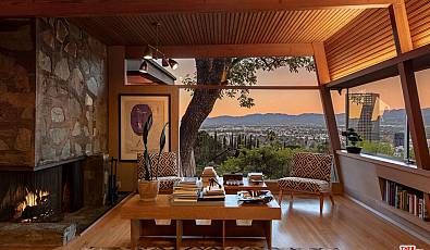 3580 Multiview Dr