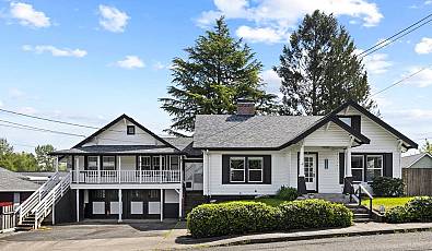 105 2ND St