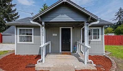2320 CEDAR St
