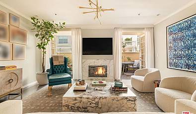 930 N Doheny Dr