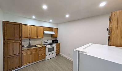 1865 Davenport Road Unit 2