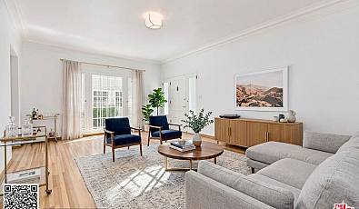 448 1/2 S Wilton Pl