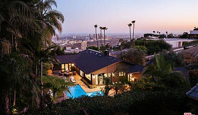 1744 N Doheny Dr