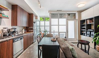 19 Brant Street Unit 101