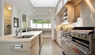 2909 Stratford DR