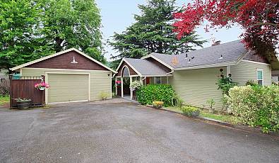 3149 Ne 103RD Pl
