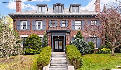 5 Undercliffe Avenue