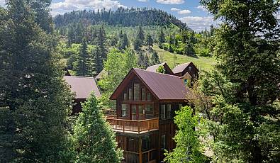 916 Two Rivers Drive