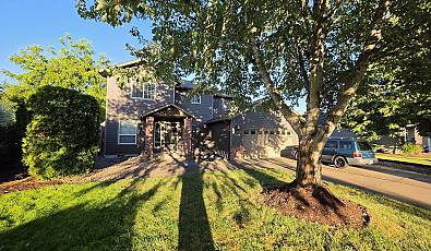 926 FALCON Ct