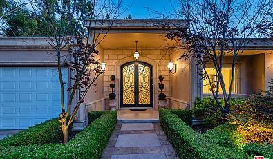 1915 Loma Vista Dr