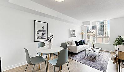 225 Wellesley Street Unit 811