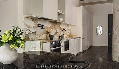 637 Lake Shore Boulevard Unit 318