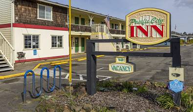 Pacific City Inn - 35280 Brooten Rd, Pacific City, OR 97135
