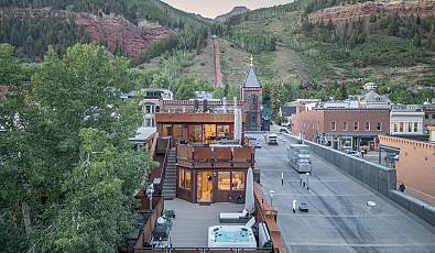 204 W Colorado Avenue 1