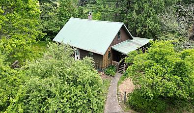 532 Ne CURTIS Dr
