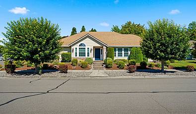 679 Ne MARYANN Ct