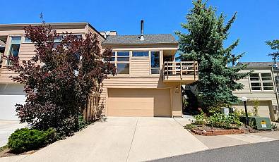 1952 NE Otelah Place
